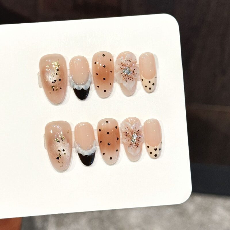 主图-06 Sweet & Edgy French Nude Pink Gradient Polka Dot 3D Embossed Carving Press-On Nails