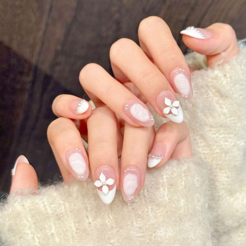 French Girly Style Hand-carved Pattern Pearl Press-On Nails